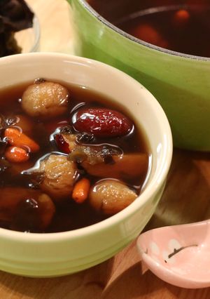 黑木耳紅棗桂圓湯 的食譜成品照片