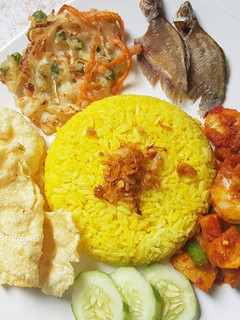 Foto resep 62. Nasi Kuning Ricecooker