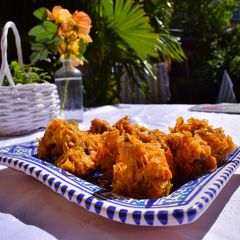 A picture of Vegan and gluten free chicken nuggets!.