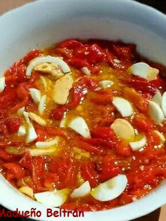 Una foto de Ensalada de pimientos rojos asados