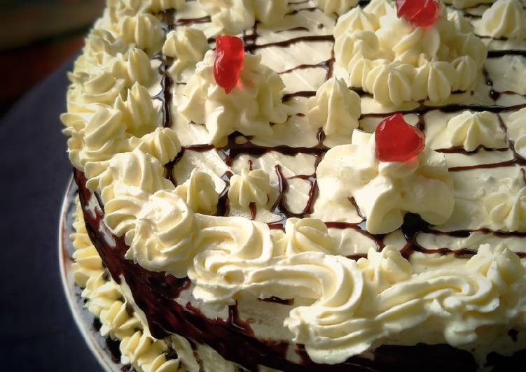 urutan  Black Forest Cake yang bikin betah
