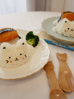 簡單做「小貓壽司飯糰」真的好可愛!! 的食譜成品照片
