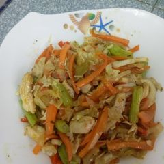 A picture of Chicken stir fry.
