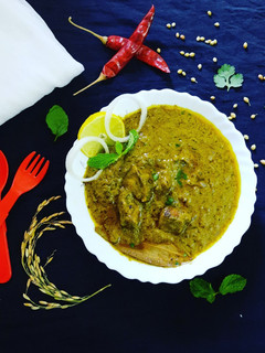 கிரீன் சிக்கன் டிக்கா கிரேவி (Green chicken tikka gravy recipe in tamil) செய்முறை முக்கிய புகைப்படம்