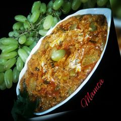 A picture of Shahi Grapes Curry.