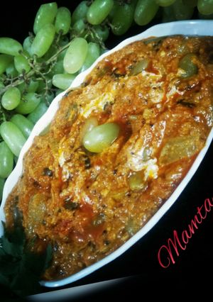 A picture of Shahi Grapes Curry.