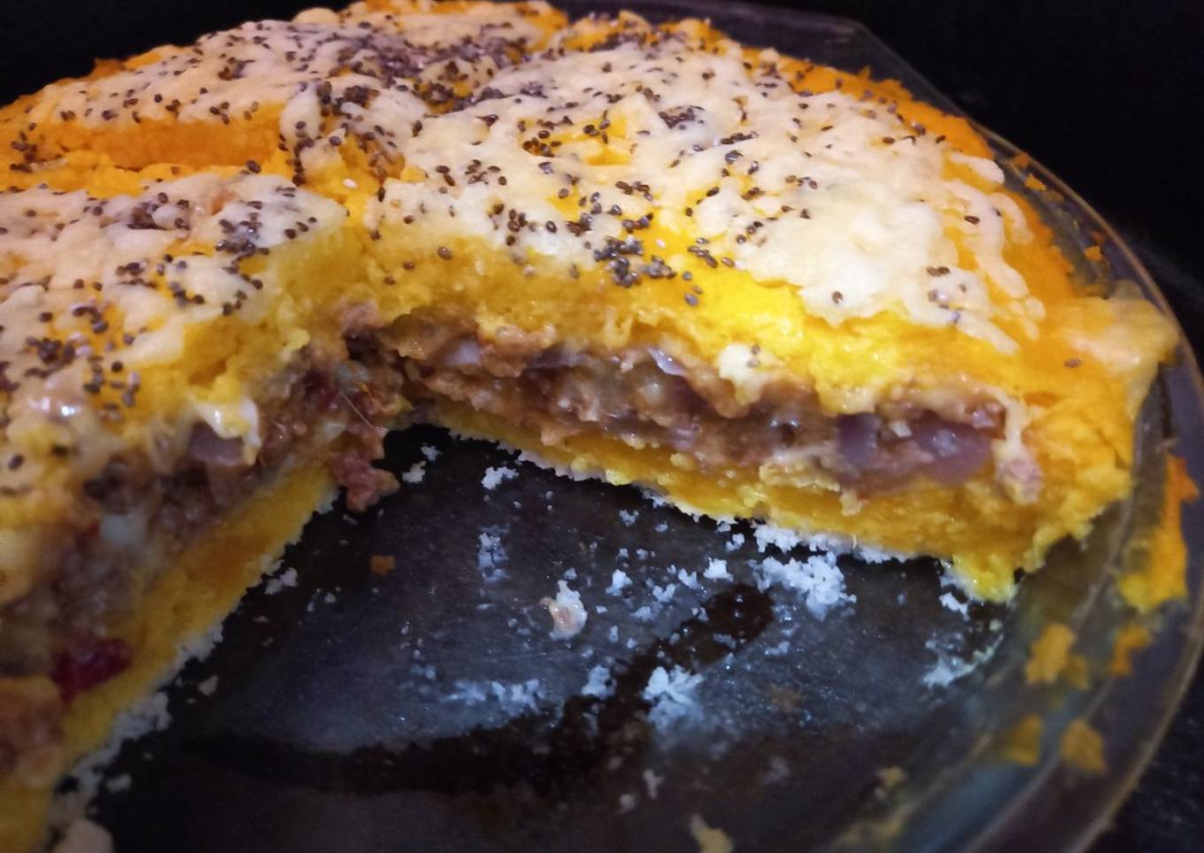 Pastel relleno de calabacín y carne