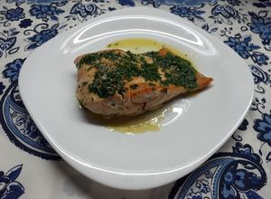 Una foto de Salmón a la provenzal