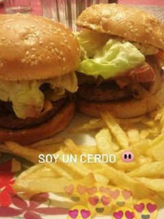 Una foto de Hamburguesas las favoritas de la casa ❤️🍔