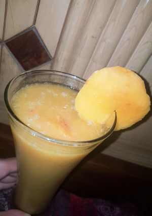 A picture of Peach mango juice.