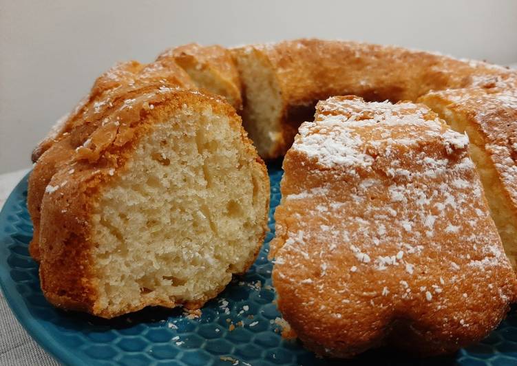 Ciambellone lime e cocco: leggero e delicato