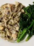 Seafood fettucinis in white sauce