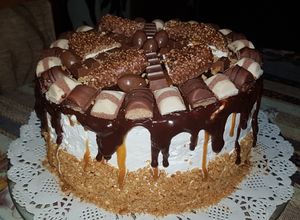 Kinder Maxi King Torta recept fotója