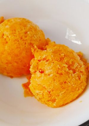 ઓરેન્જ આઈસ્ક્રીમ (Orange Ice Cream Recipe In Gujarati) રેસીપી મુખ્ય ફોટો