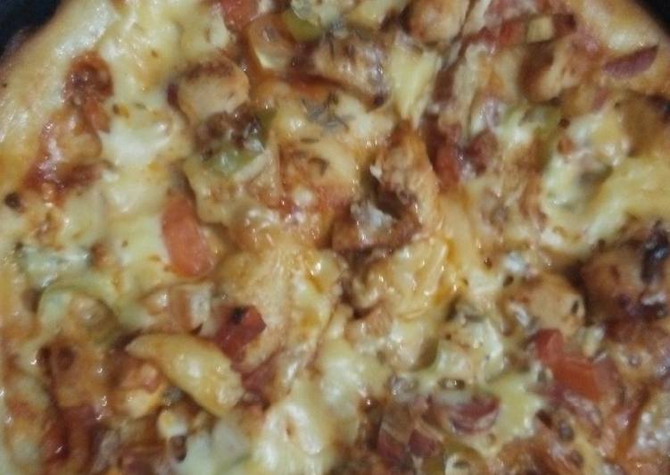 Recipe of Homemade Pizza 😋