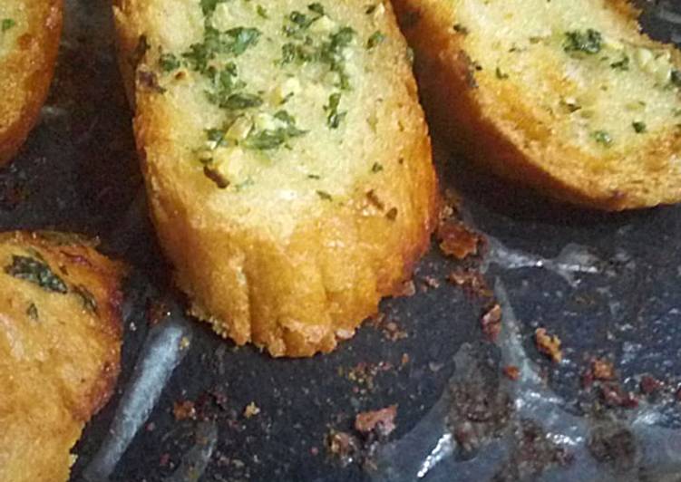 Step-by-Step Guide to Prepare Homemade Pizza hut style garlic bread