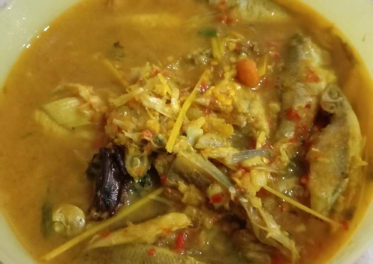Cara buat "seluang masak kuning"😘👍 yang lezat dan Mudah Dibuat