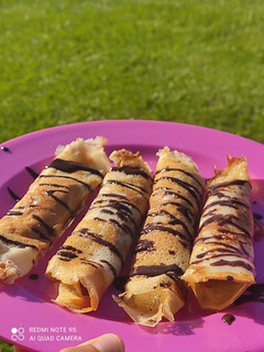Una foto de Panqueques con dulce de leche!