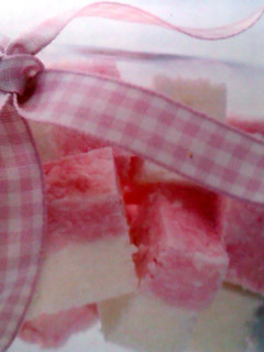 A picture of COCONUT ICE.
