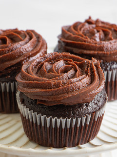 A picture of Chocolate Biscoff Cupcakes.