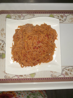 Jollof spags ainihin hoton girkin