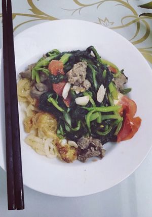 Hình của món Phở chiên trứng.