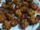 ভেজ পকোড়া(veg pakoda recipe in bengali)