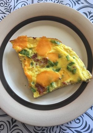 A picture of Kids deluxe pizza omelette.