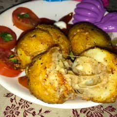A picture of Potatoes bomb.