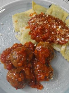 Una foto de Albóndigas muy tiernas de pollo y espinacas