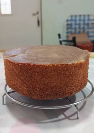 Una foto de Bizcochuelo casero con leche y aceite