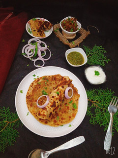 प्याज के परांठे(pyaz ke parathe recipe in hindi)) रेसिपी मुख्य फोटो