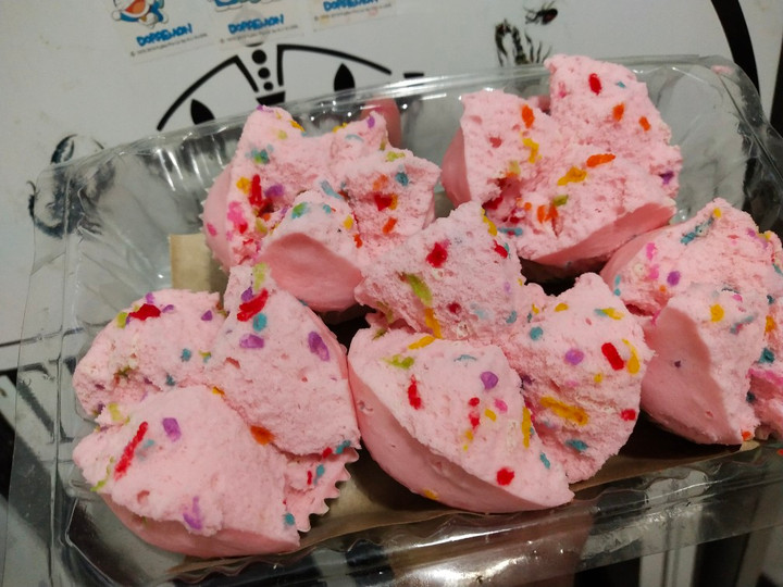 Resep: Bolu kukus santan simple Yang Enak