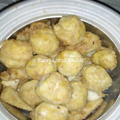 A picture of Yam balls.