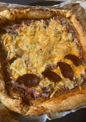 Una foto de Receta de pizza con masa de hojaldre