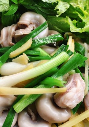 Hình của món Dồi Trường Hấp Hành Gừng.