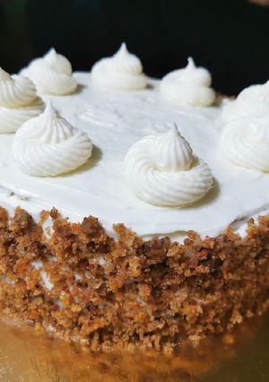 Una foto de Tarta integral de zanahoria y nueces con frosting de queso!!!