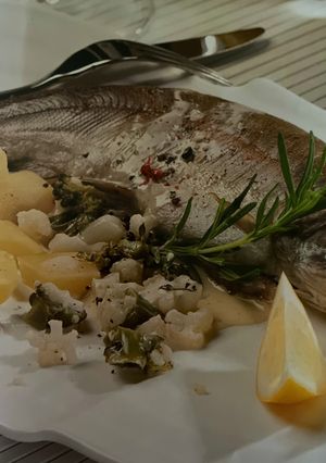 Zdjęcie przepisu Pstrąg w sosie holenderskim (Książka Thermomix).