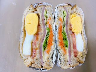 แซนด์วิชแฮมชีสไข่ดาว