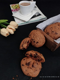 Foto resep Soft And Hewy Choc Chip Cookies