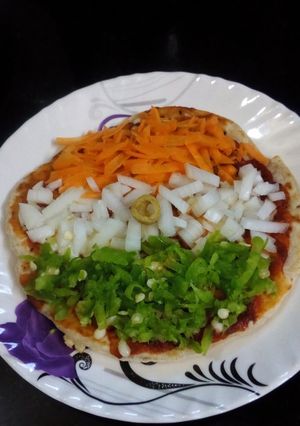 A picture of Tricolour pizza.