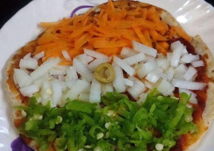Tricolour pizza