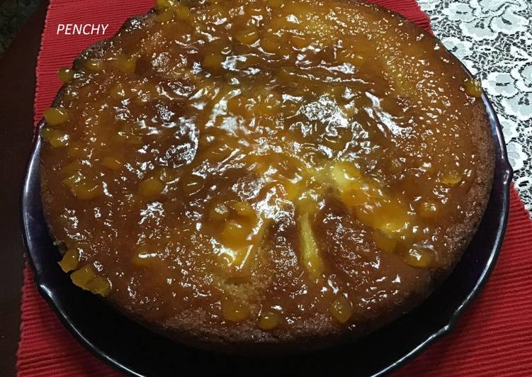 Bizcocho de manzana y mermelada de melocotón