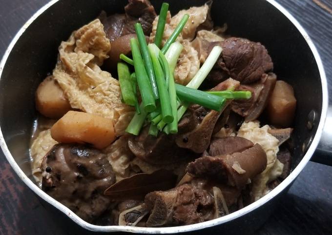 How to Make Any-night-of-the-week Hong Kong Style Lamb Pot 羊腩煲