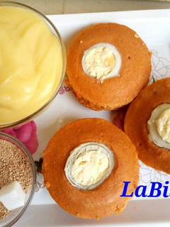 A picture of Moimoi,yellow pap.
