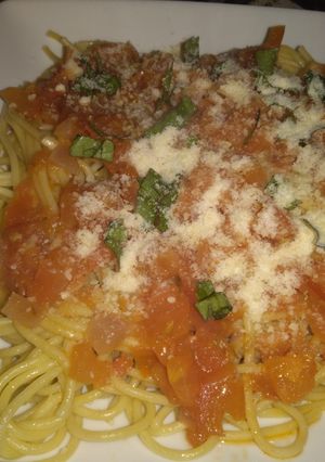 A picture of Pasta sweet tomatoes.