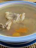 Sopa de pollo sencilla