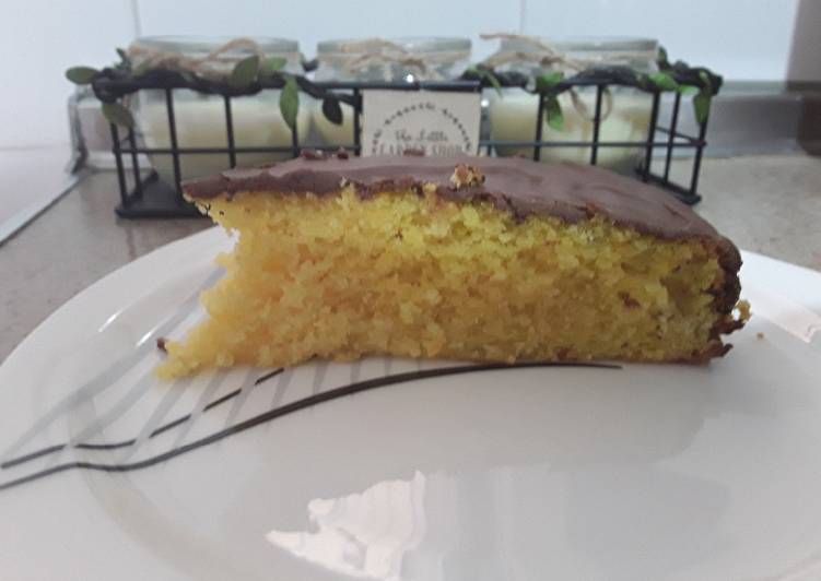Bizcocho de naranja con cobertura de chocolate 🍊🍫