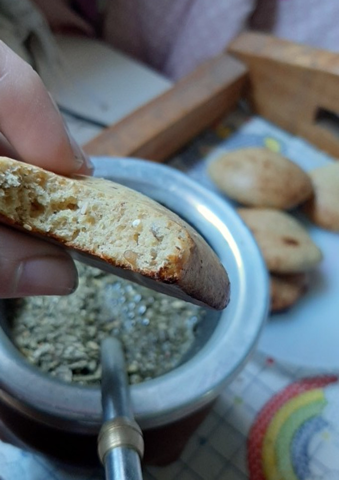 Una foto de Querés algo rico para el mate? Masitas de limón 🍋