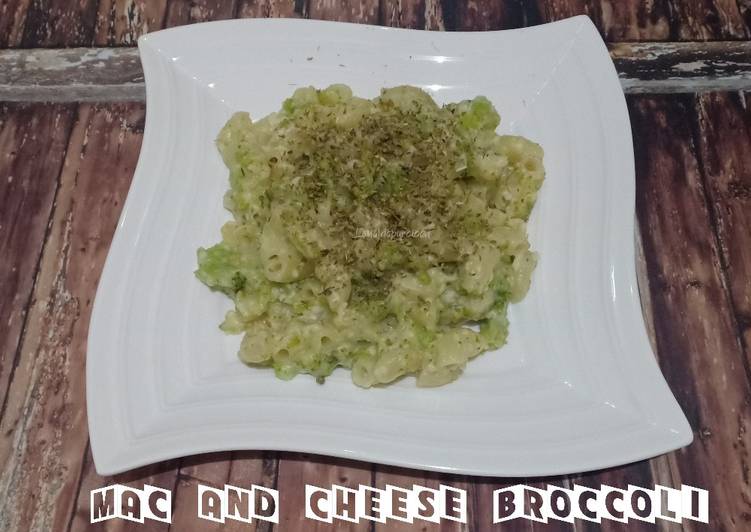 (50.2) Mac and cheese broccoli